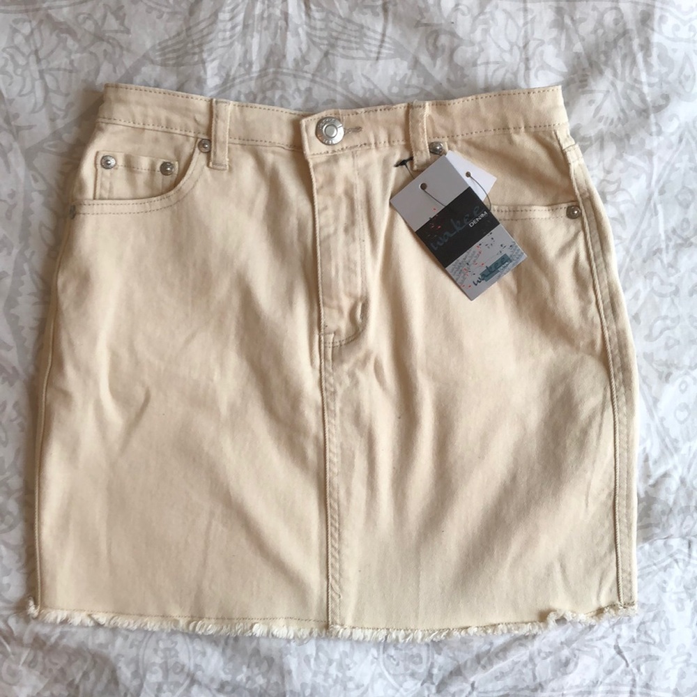 NWT beige denim skirt